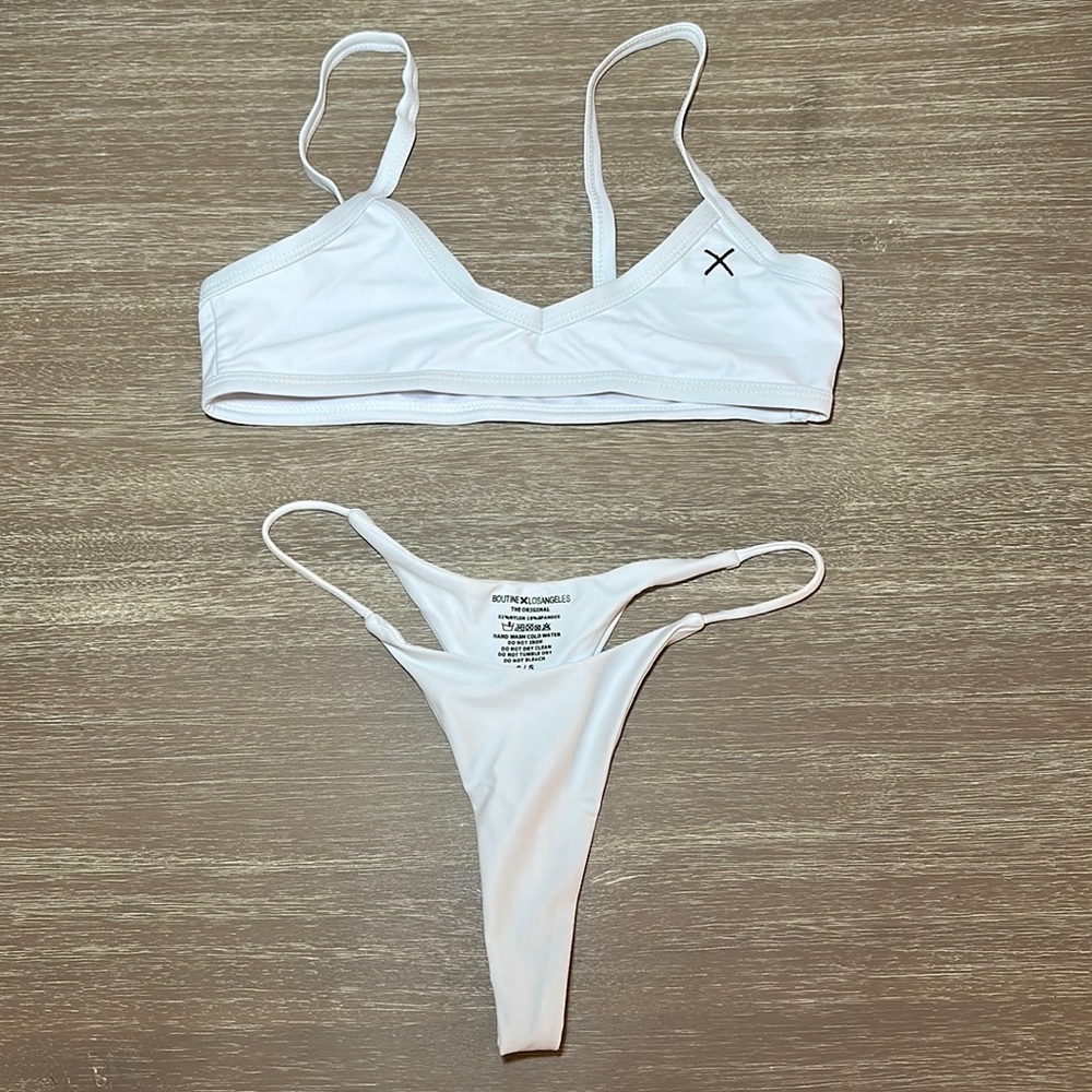 Sporty white bikini from Boutine La!🤍